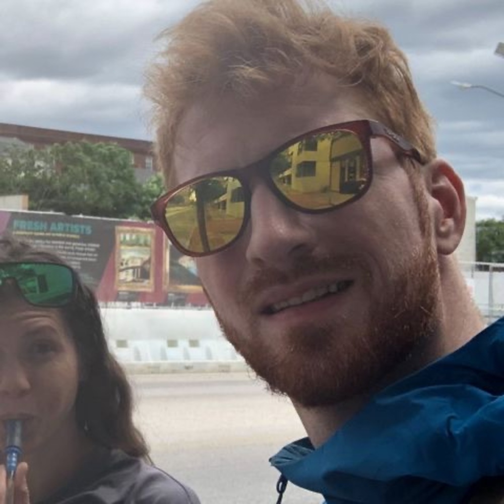 Meet your Posher, Corey